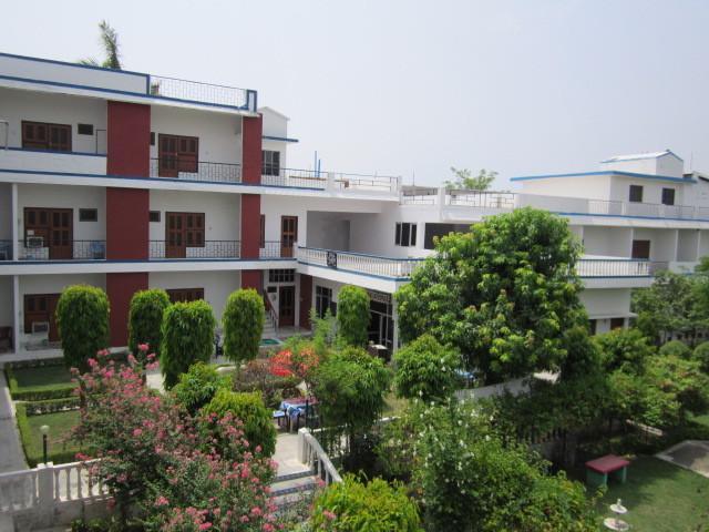 Hotel Surya Khajurāho Exterior photo