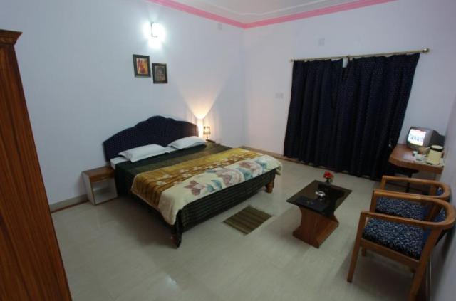 Hotel Surya Khajurāho Exterior photo