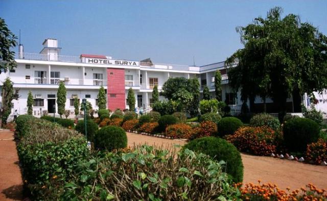 Hotel Surya Khajurāho Exterior photo